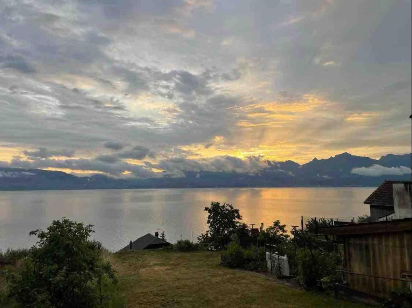 Chez Malou & Hugo Vue Lac Proche Suisse & Stations ! Сен-Жингольф Экстерьер фото